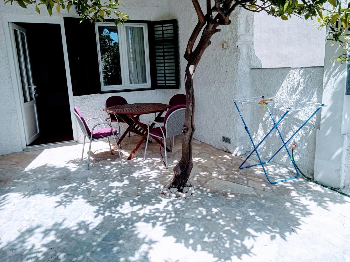 Harbour-Side Apartment With Beautiful Terrace Podgora Exterior photo